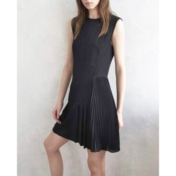 Theory Sz 4 Black Pleated Admiral Crepe Sleeveless Day Dress Sheath Shift - Picture 1 of 16